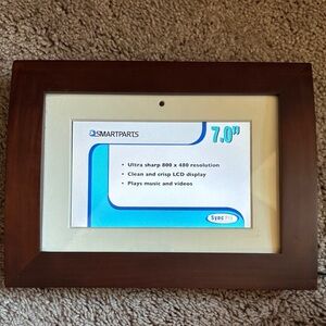 7-Inch Digital Photo Frame - Brown